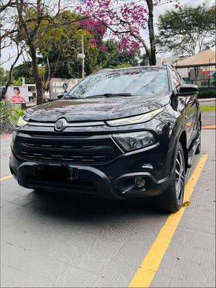 FIAT TORO 2.0 16V TURBO DIESEL ULTRA 4WD AT9 FIAT TORO 2.0 16V TURBO DIESEL ULTRA 4WD AT9